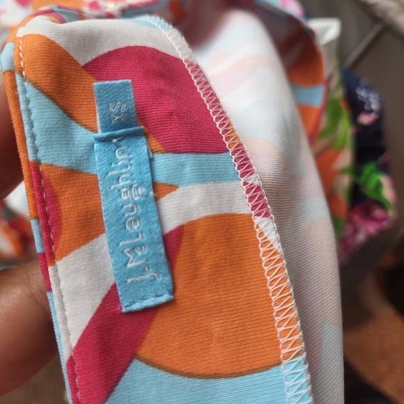 J.mcLaughlin top - Picture 4 of 5